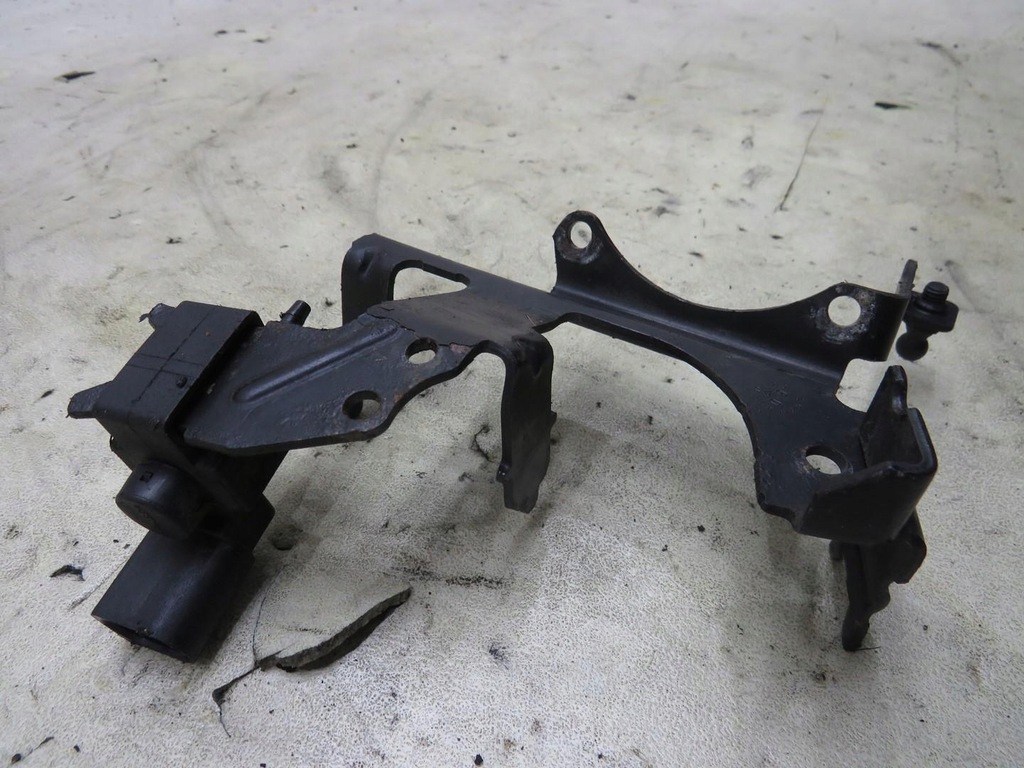 фото №6, Кронштейн насоса abs audi q5 8r 3.2 fsi 560042514434