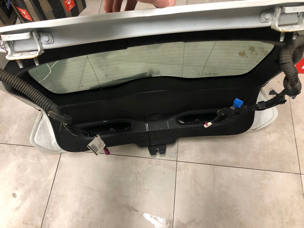 фото №6, Volvo v40 d2 крышка багажника багажника