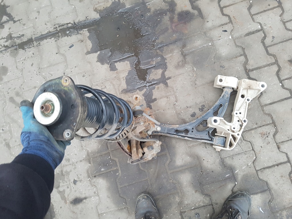 фото №3, Octavia 2 ii 1.9 tdi амортизатор поворотний кулак права