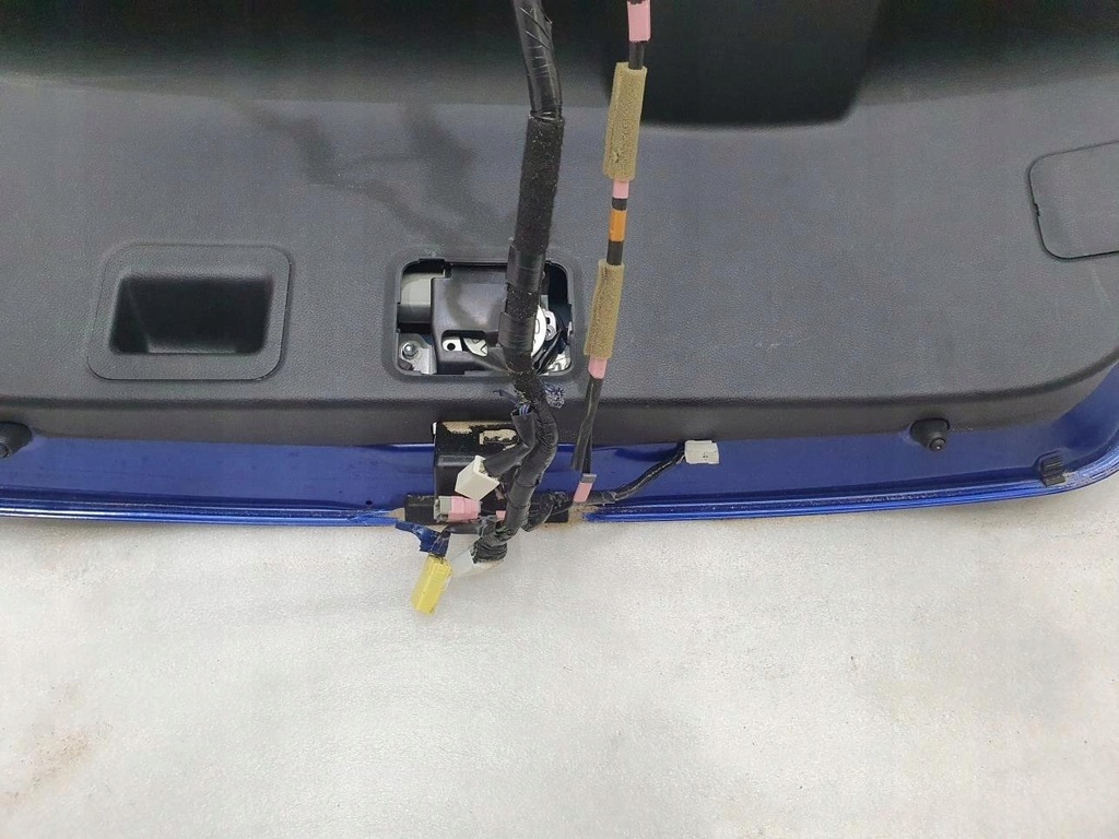 фото №15, Кришка багажника багажника задня mazda 6 gh хетчбек