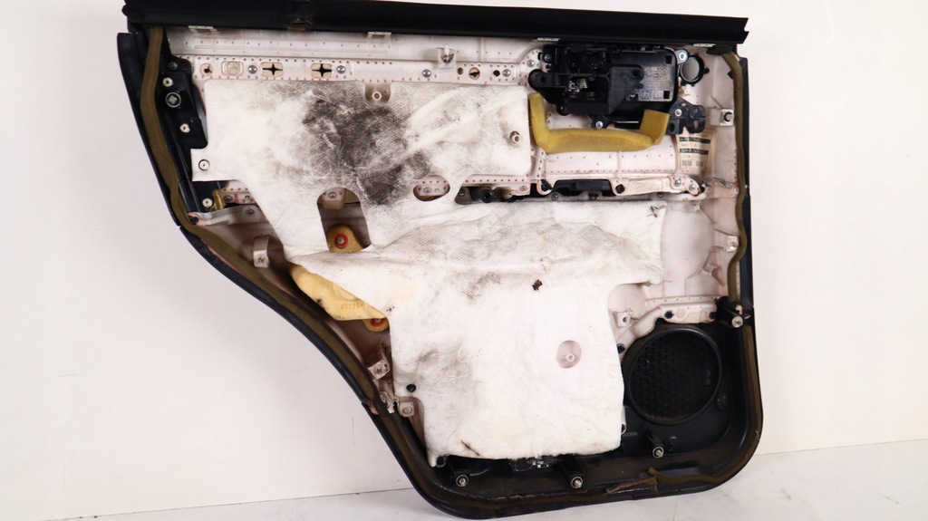 фото №13, Toyota land cruiser 200 обшивка двері правий задня