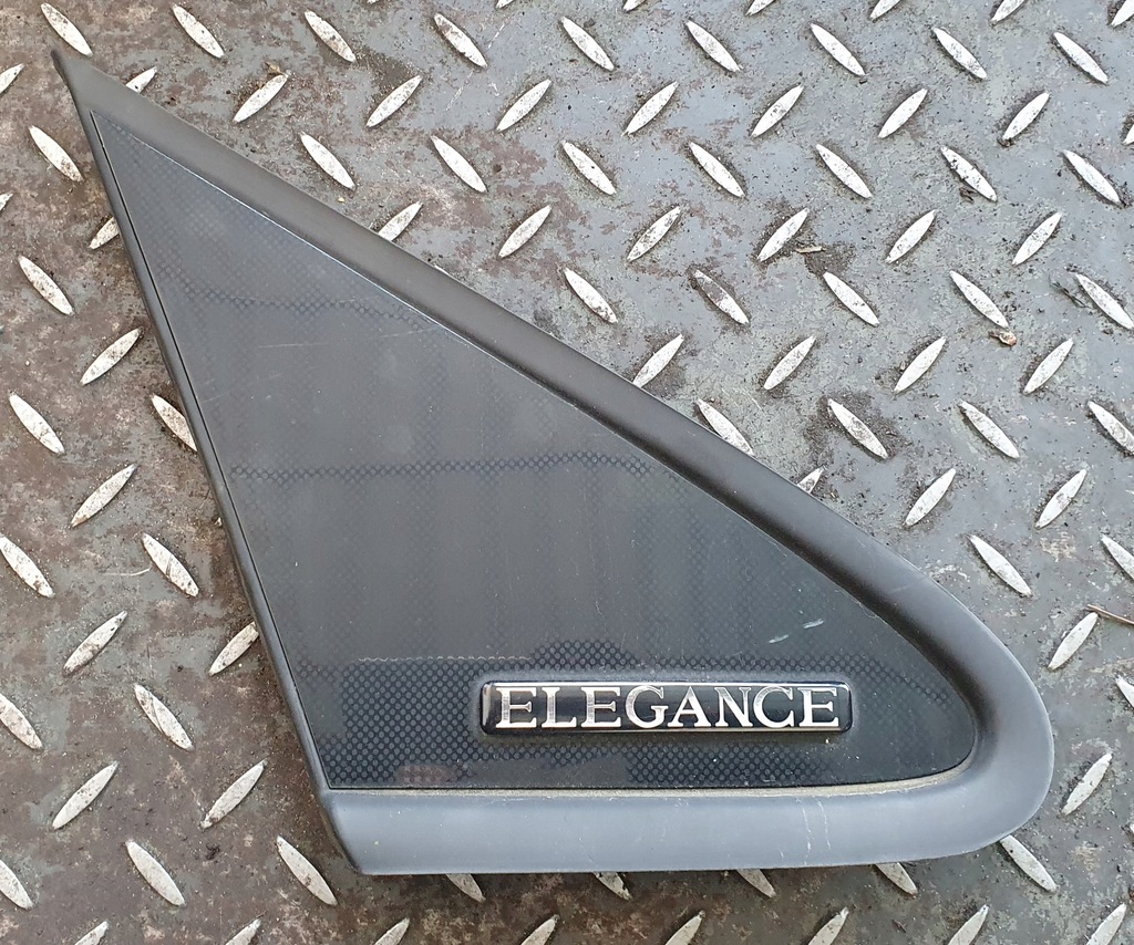 фото №1, Заглушка трикутник правий перед mercedes a160