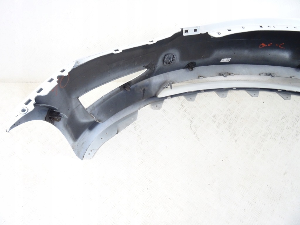 Tesla model 3 бампер перед передній в Україні