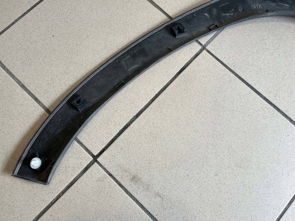 фото №13, Subaru forester sk 18- молдинг крыла правый перед