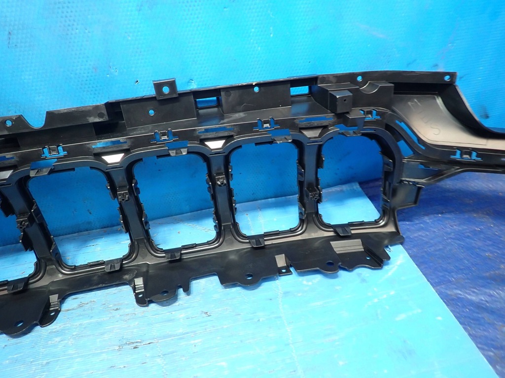 фото №10, Решітка радіатора jeep cherokee wl 21-2r