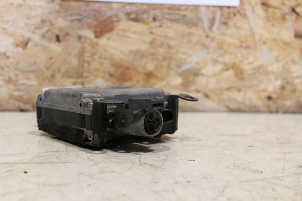 фото №3, Модуль esp lexus is 220d 89650-53010