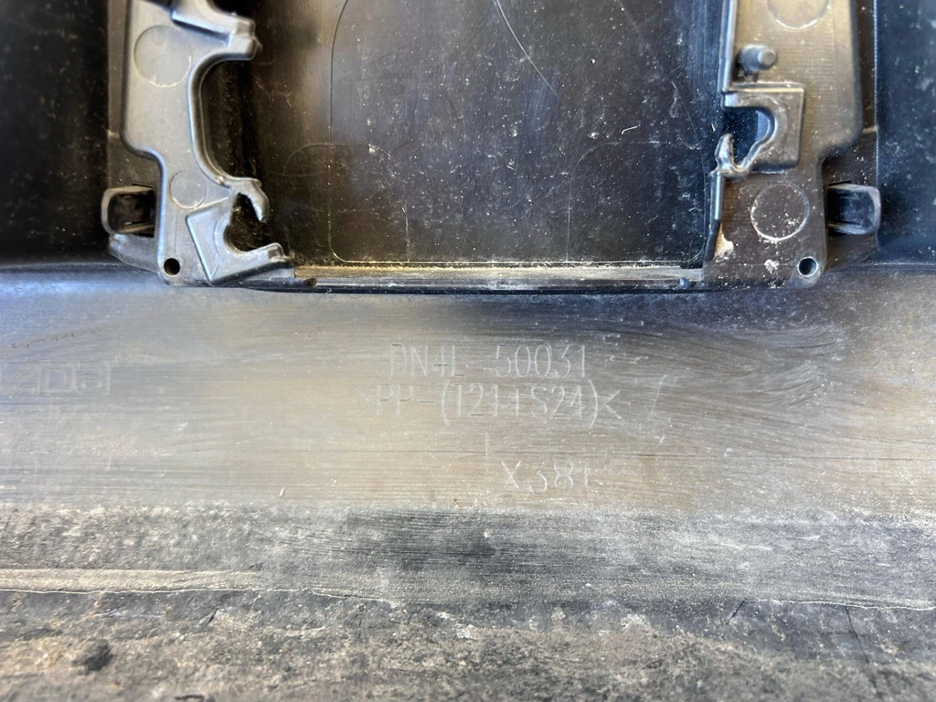 фото №8, Mazda mx-30 бампер перед dn4l-50031 оригинал