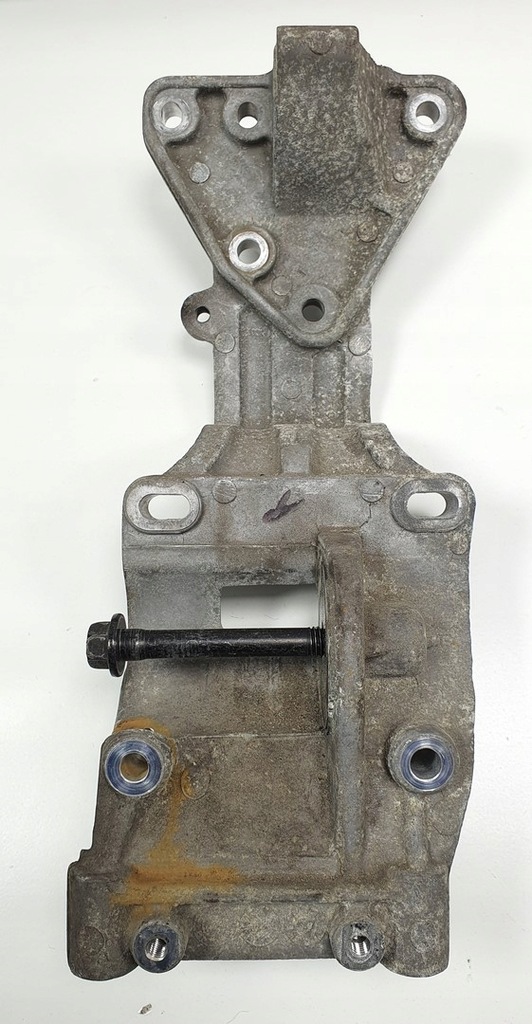 фото №1, Кронштейн основание генератора volvo c70 ii 30750940