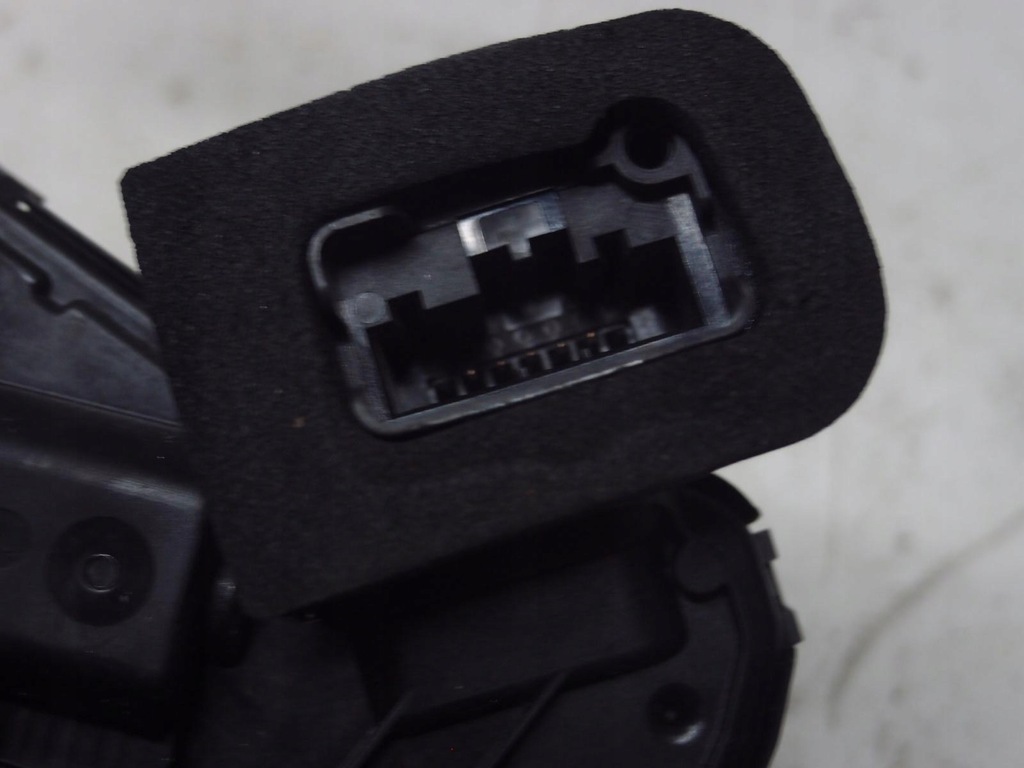 фото №9, Замок двері правий задня seat arona a6l-5ta839016l