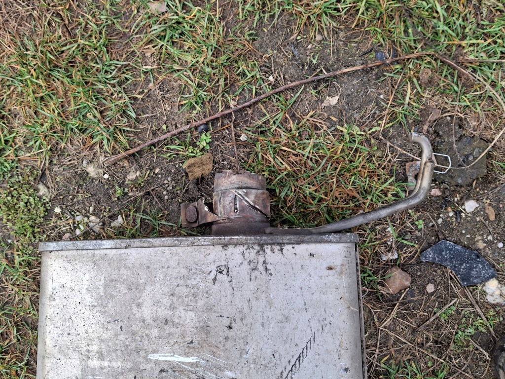 Mercedes w163 2.7cdi гаситель конечный 1634901101 Недорого