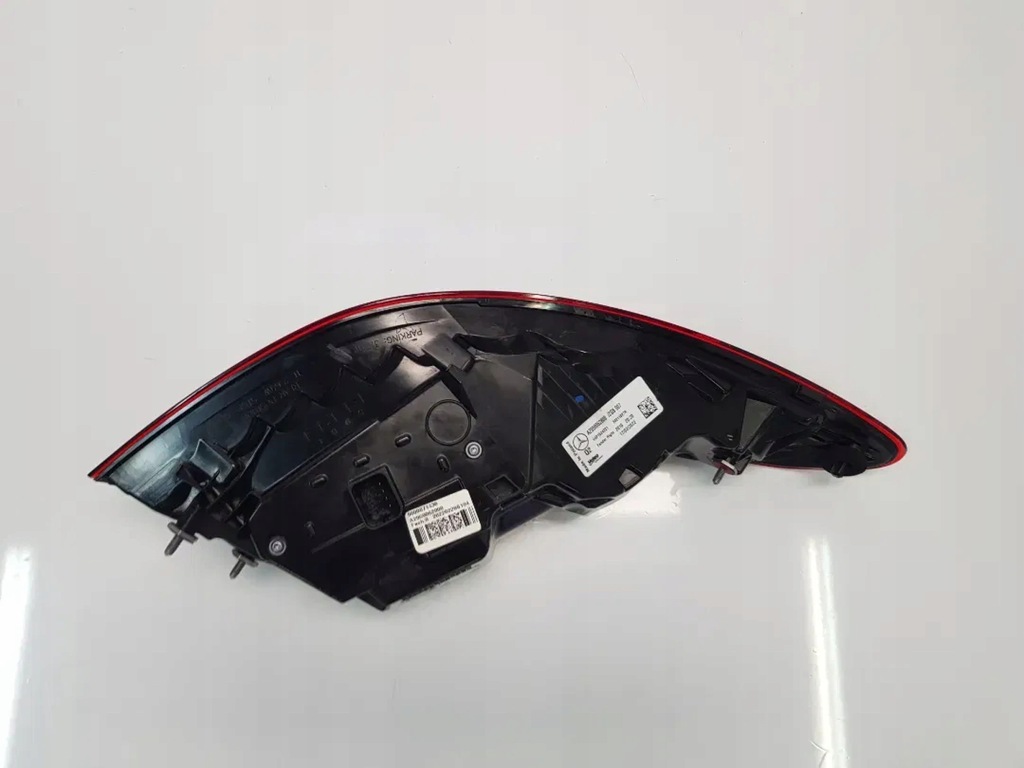 фото №10, Оригинальная лампа led правый задняя задняя mercedes eqe v295 a2959062800