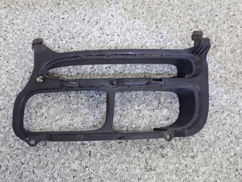 фото №1, Toyota avensis t25 przedlift 03- рамка протитуманної фари передня ліва