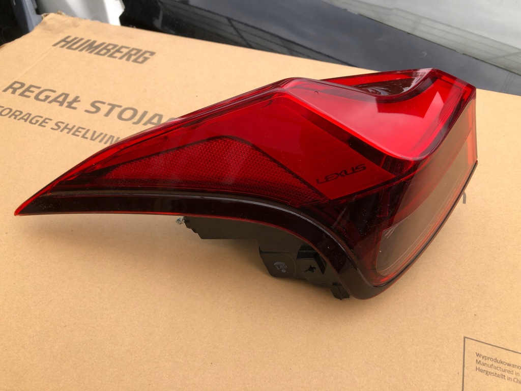 Lexus ux 18- лампа задня ліва led europa Доставка