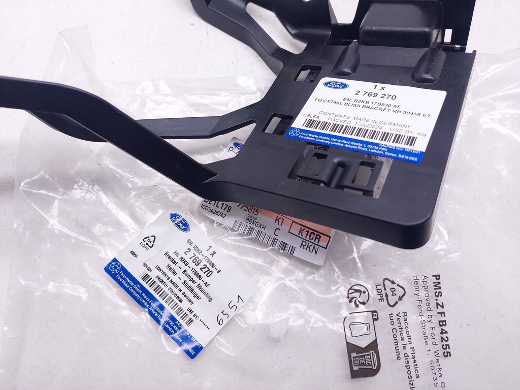 фото №1, Ford explorer vi кронштейн датчика система контроля слепых зон правый задняя r2kb-17b930-ae