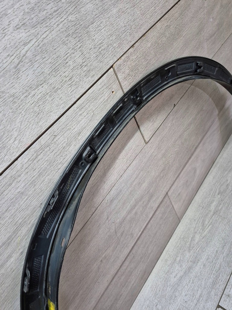 15583. bmw x2 f39 m-pakiet молдинг крила правий перед 8069162 Доставка