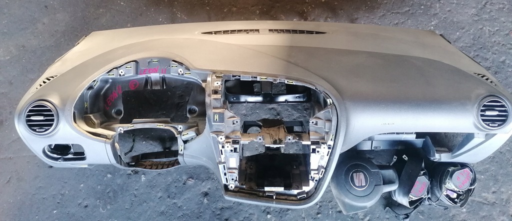 фото №4, Seat leon ii 08r 5d панель приладів приладова панель приладів ремені подушка