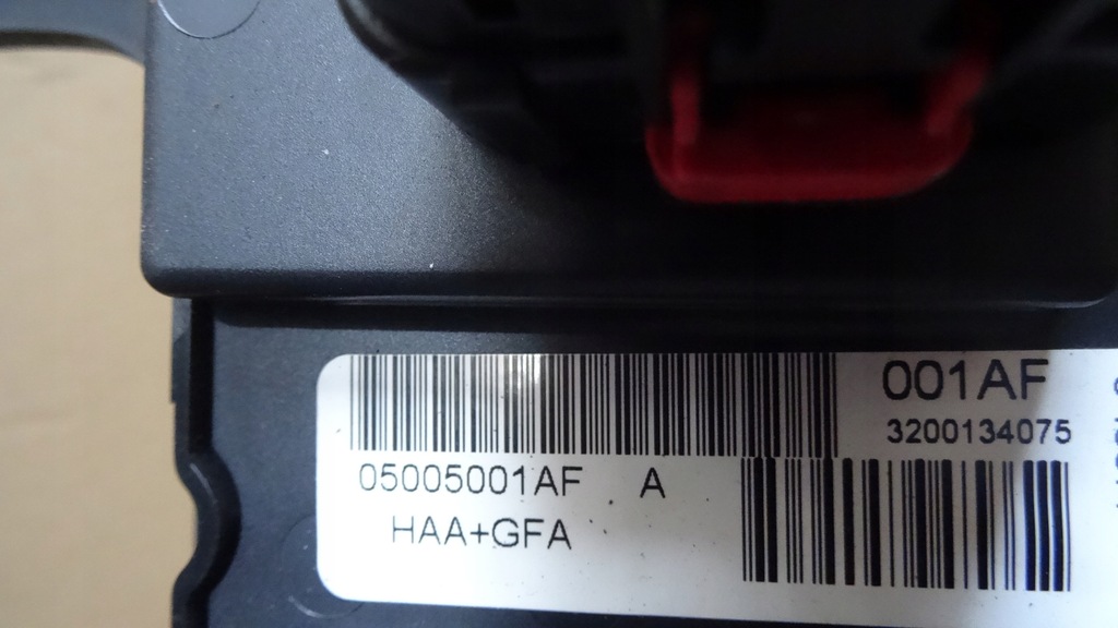 фото №10, Voyager iv 4 панель середній панель решітка обдув 05009180aa