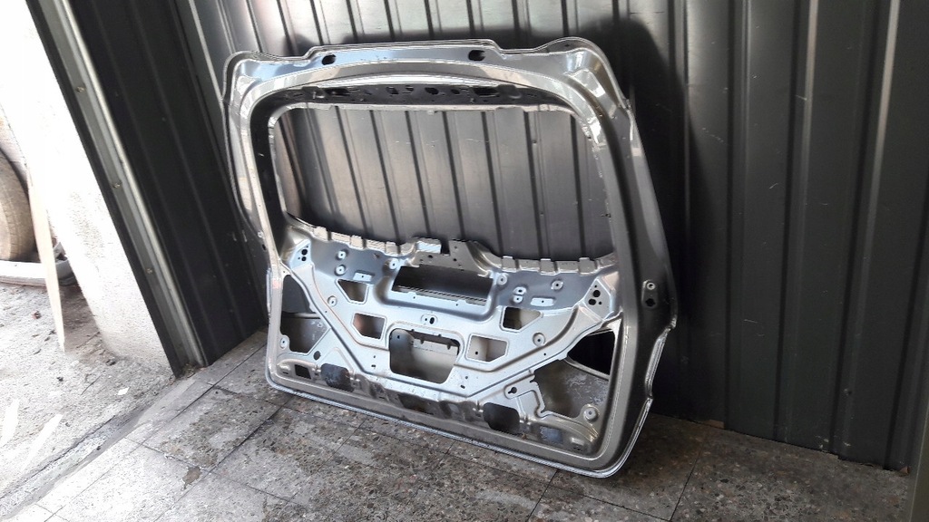 фото №8, Крышка багажника mercedes glc 220