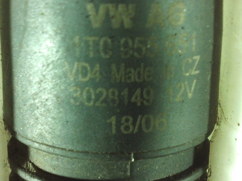 фото №5, Volkswagen jetta v бачок омивача