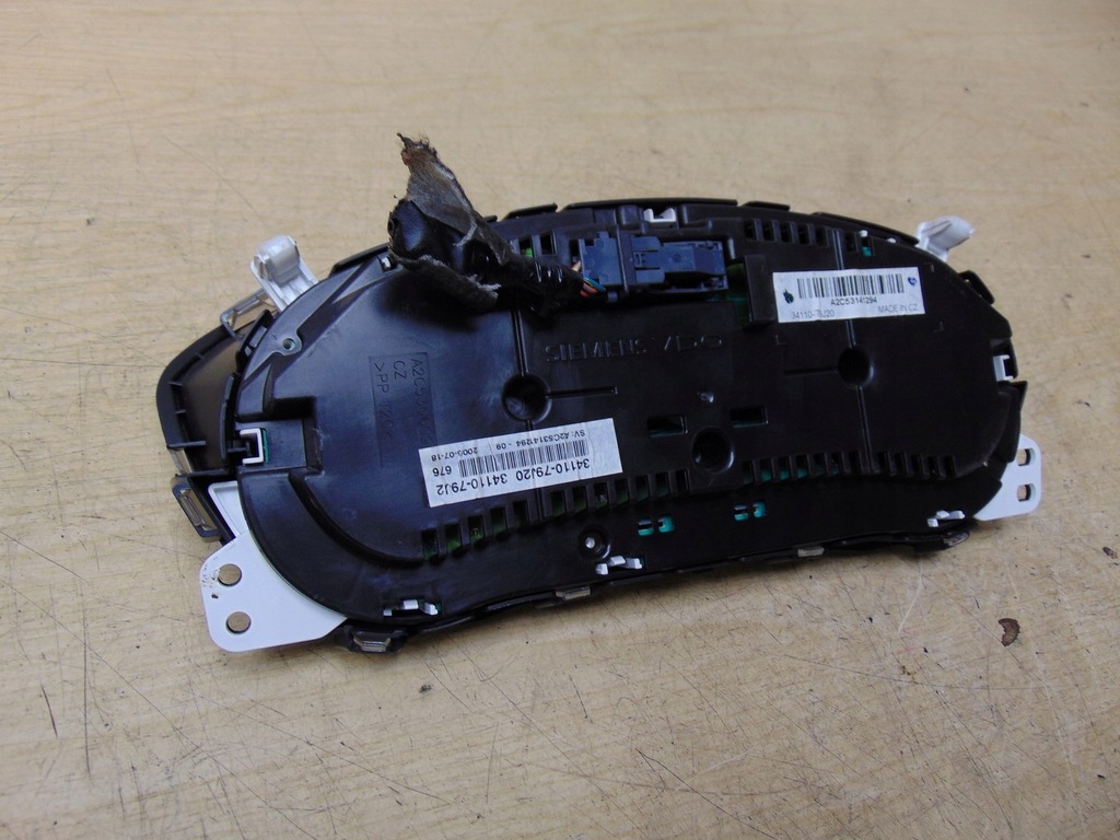 фото №12, Счетчик приборная панель suzuki sx4 1.6 16v 34110-79j20