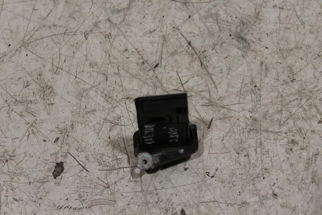 фото №5, Расходомер датчик массового расхода воздуха nissan cabstar 2.5dci 22680 7s000