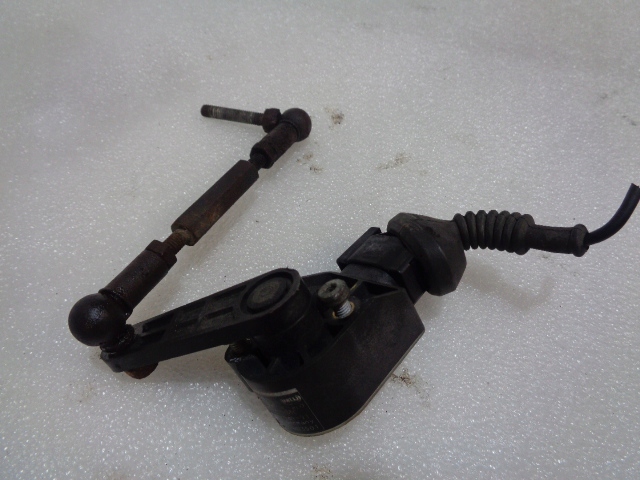 фото №10, Датчик pozomowania ксенон правый перед vw phaeton 4e0907503c