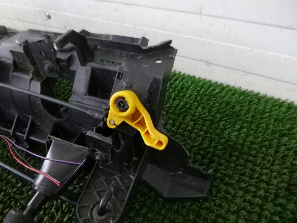 фото №8, Ecosport 12- pas передний верхний отбойник замок капот