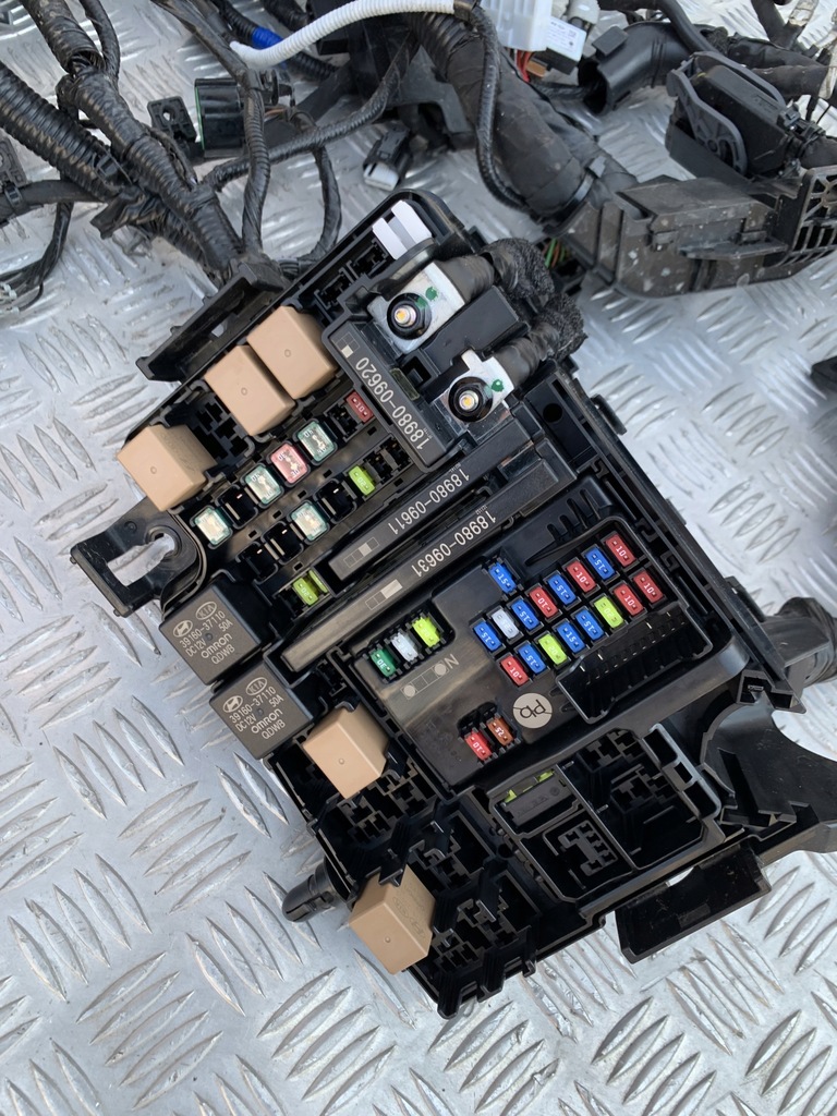 фото №7, Жгут левый лонжерон ceed iii kombi lift 21-