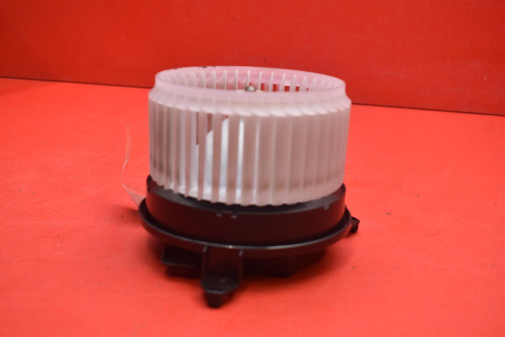 фото №1, Повітродувка вентилятор обдув eu cz116360-6064 toyota yaris cross 20-