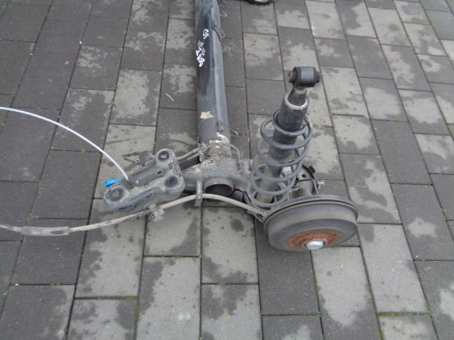 фото №3, Підвіска задня балка oś гальмівні барабани peugeot 208 i 2012 rok