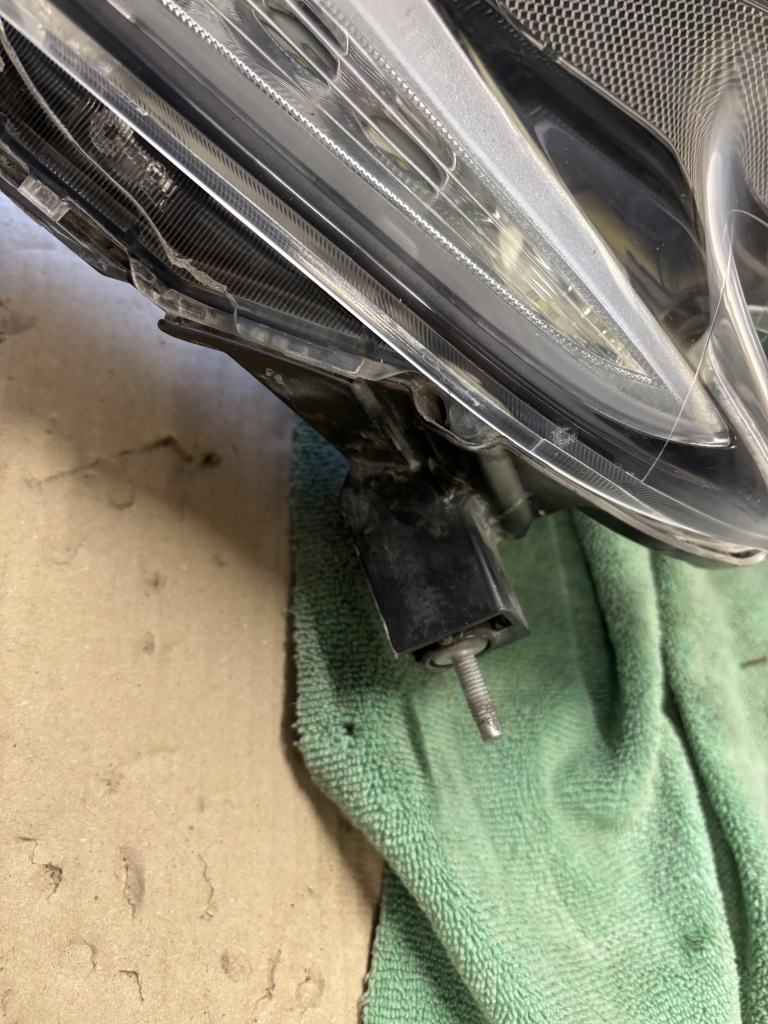 Nissana juke 1 f15 рестайлинг  led фара левый перед 90123833 Цена