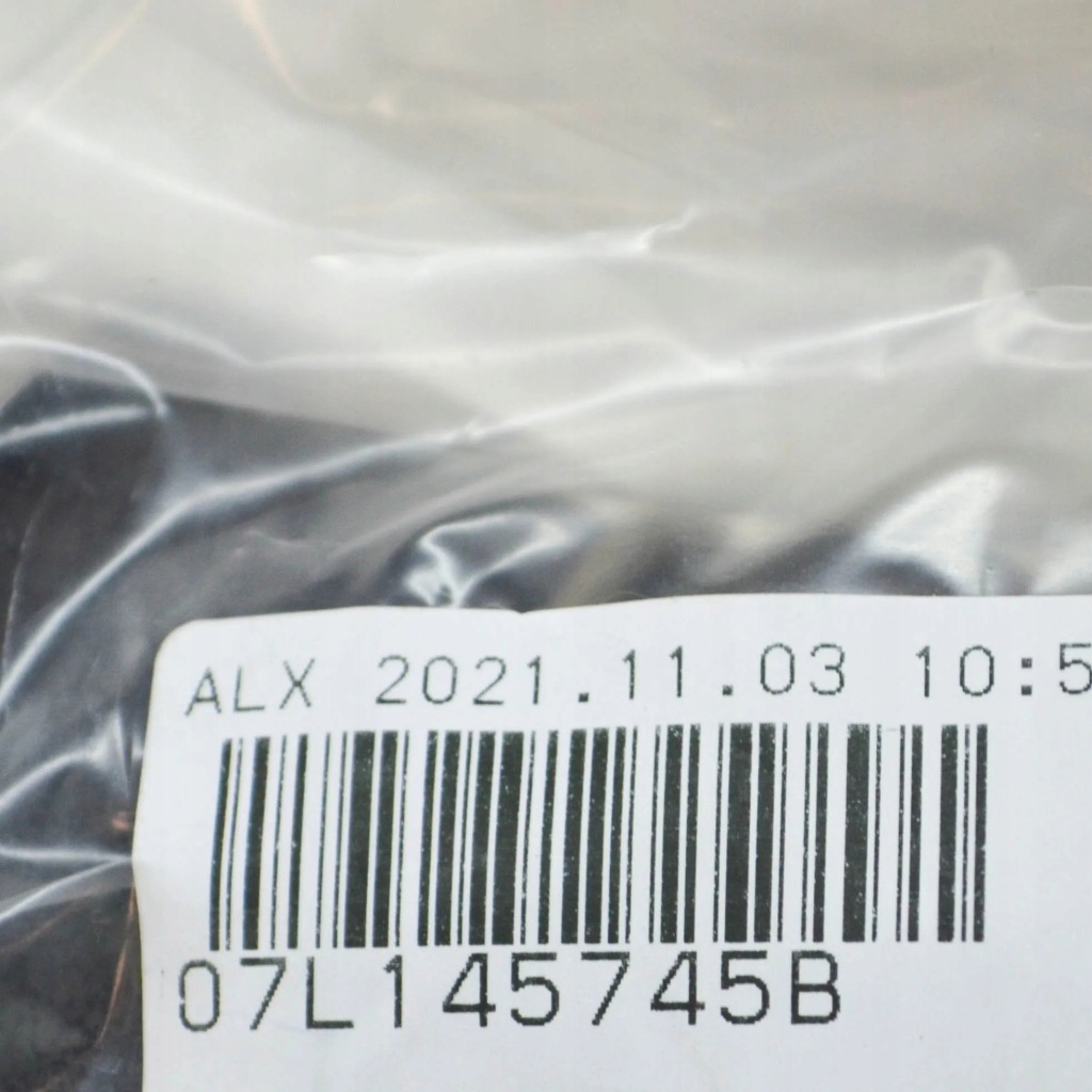 Audi rs6 avant 4f c6 левый верхний пабтрубок  радиатора воздуха 07l145745b с Разборки