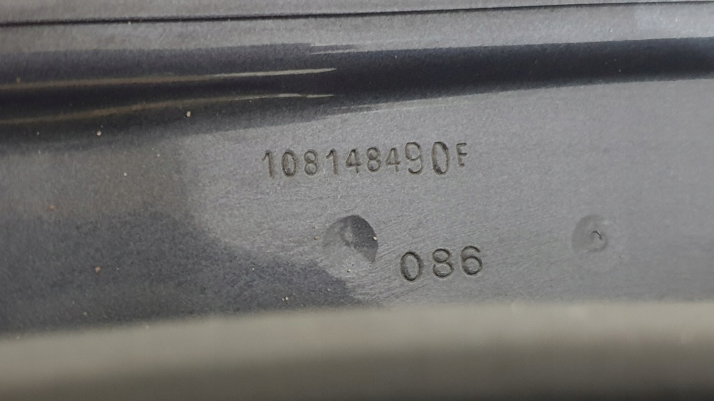 Дверь правое  задняя задняя tesla 3 1081484-00-f Киев