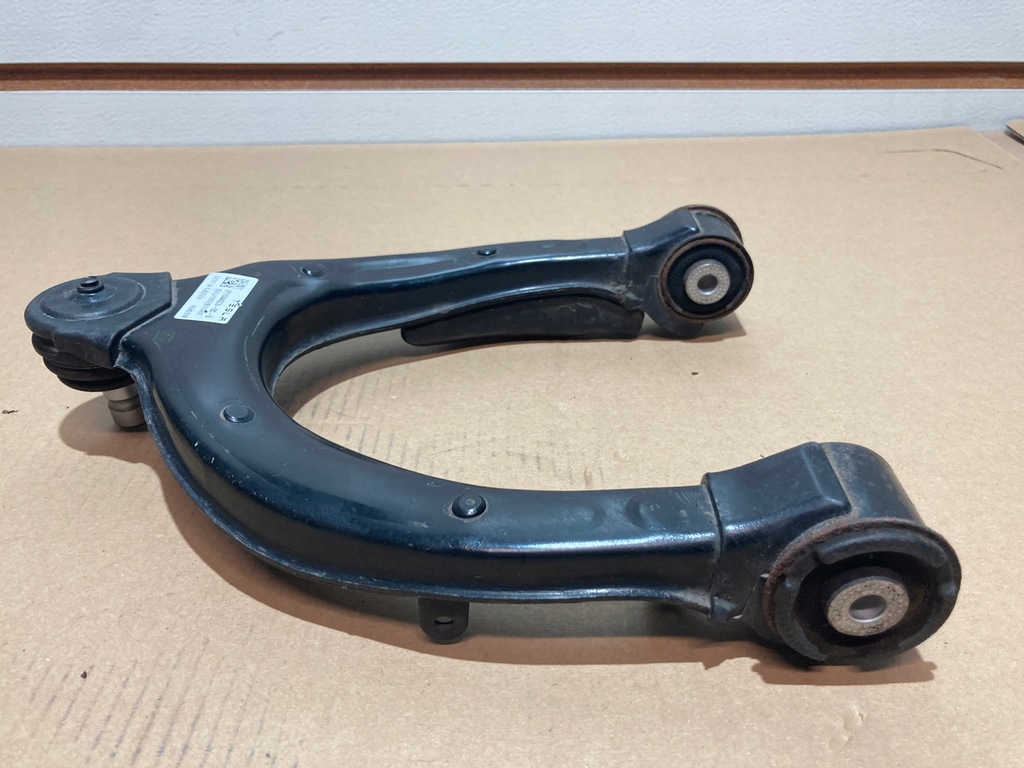 фото №8, Важіль передній верхній tesla model 3