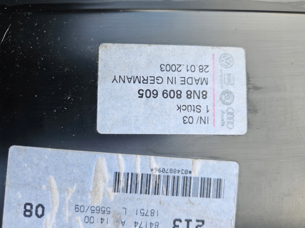 Купить Audi tt 8n8 99-06 крыло  задняя левое  новый оригинал 8n8809605