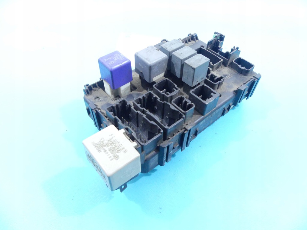 фото №1, Коробка запобіжників toyota matrix 82641-01040