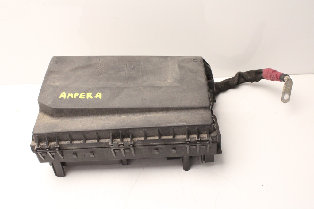 фото №1, Opel ampera volt 11r- коробка запобіжників