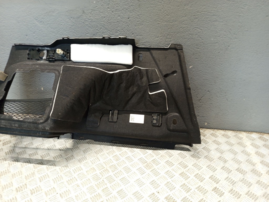 фото №12, Bmw оригинальный номер 7463470 3' g21 обшивка обивка багажника правый правая