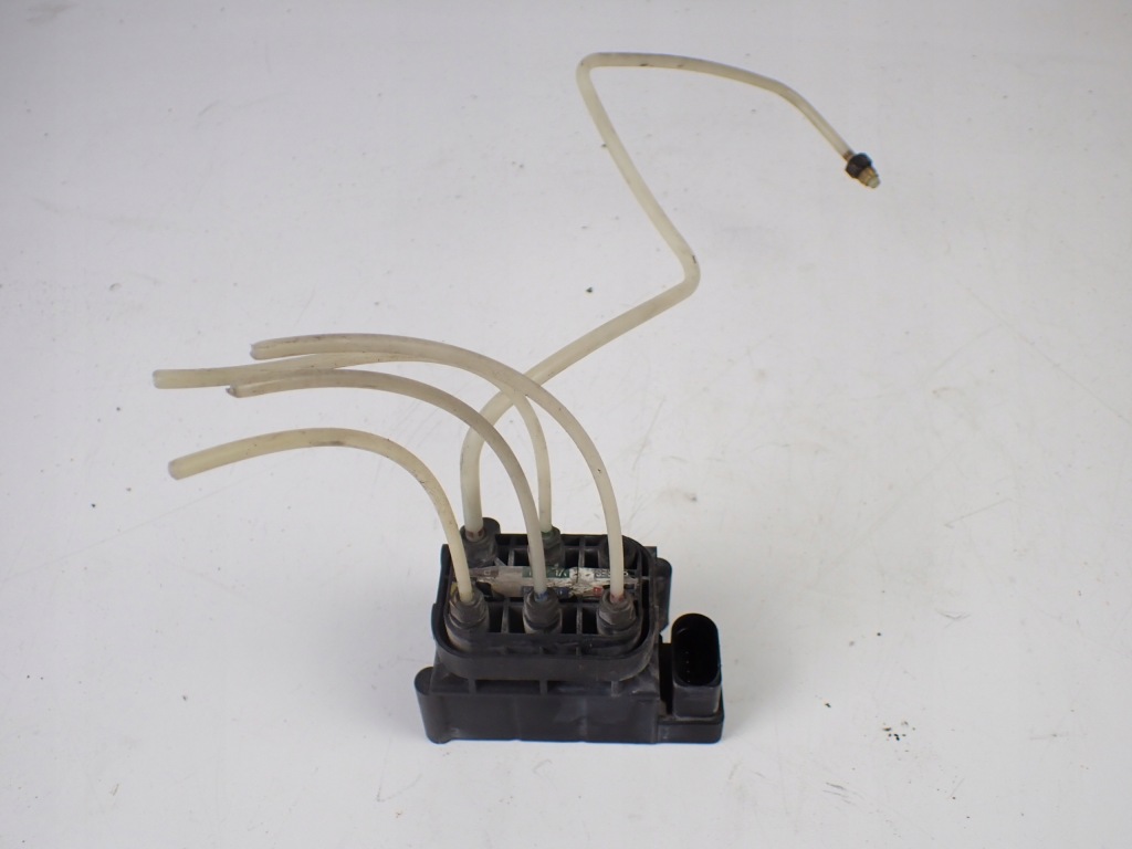 фото №1, Розподільник zawieniedzia airmatic mercedes s500 w221 a2513200058