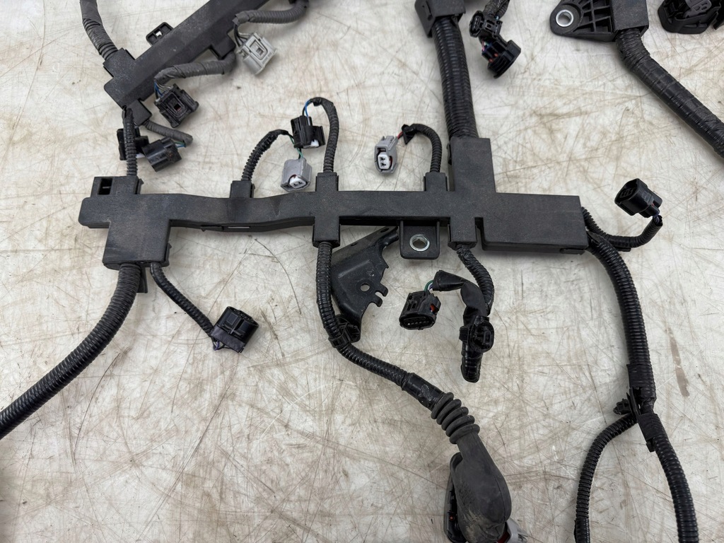 фото №8, Toyota c-hr i 2021 жгут трубопровод двигателя