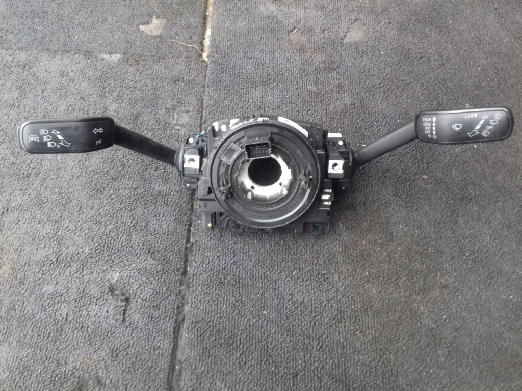 фото №1, Переключатель комбинированный 5q0953507ag vw golf vii