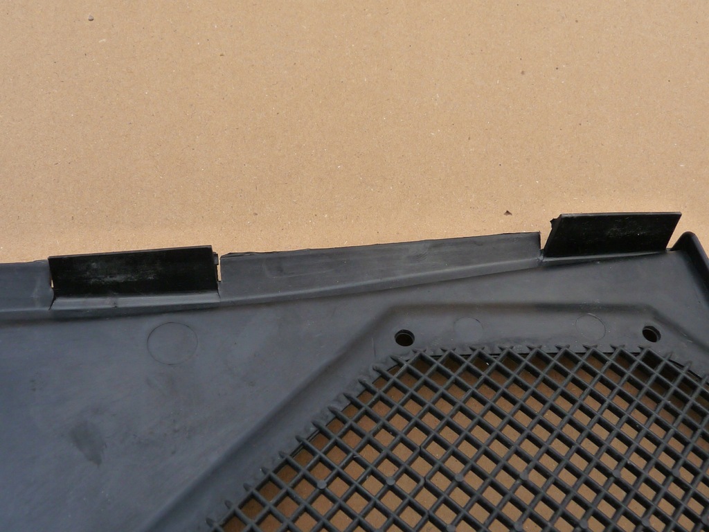 фото №8, Audi a8 d2 lift жабо праве 4d1819404d