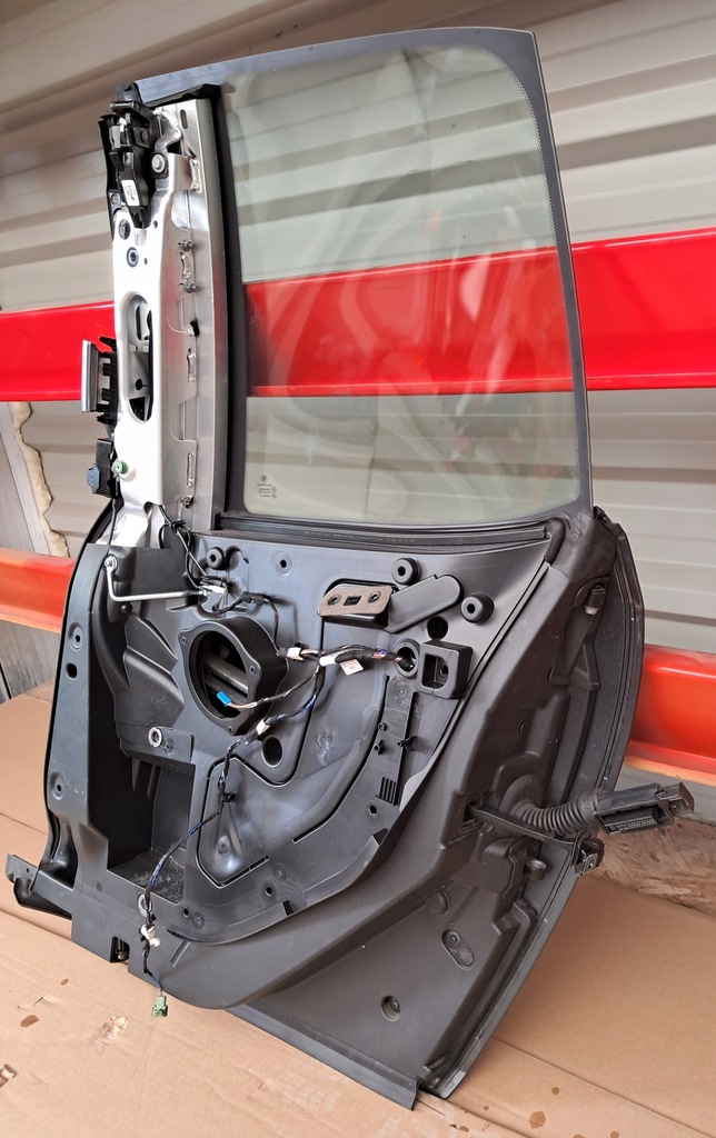 фото №11, Bmw i3 lci дверь правый задняя задние c2v