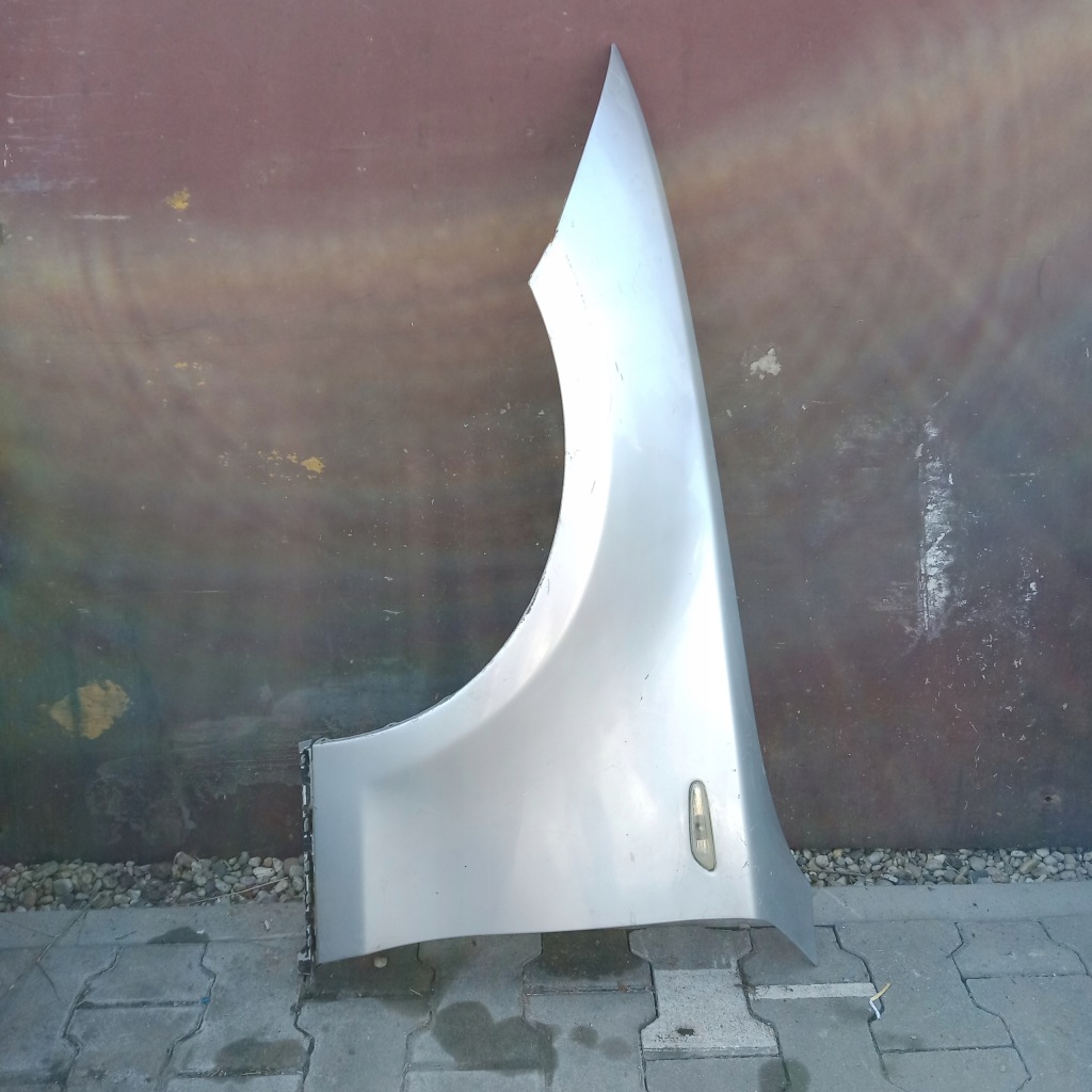 фото №1, Крила лівий перед передній bmw 1 e81 e82 e87 titansilber 354/7