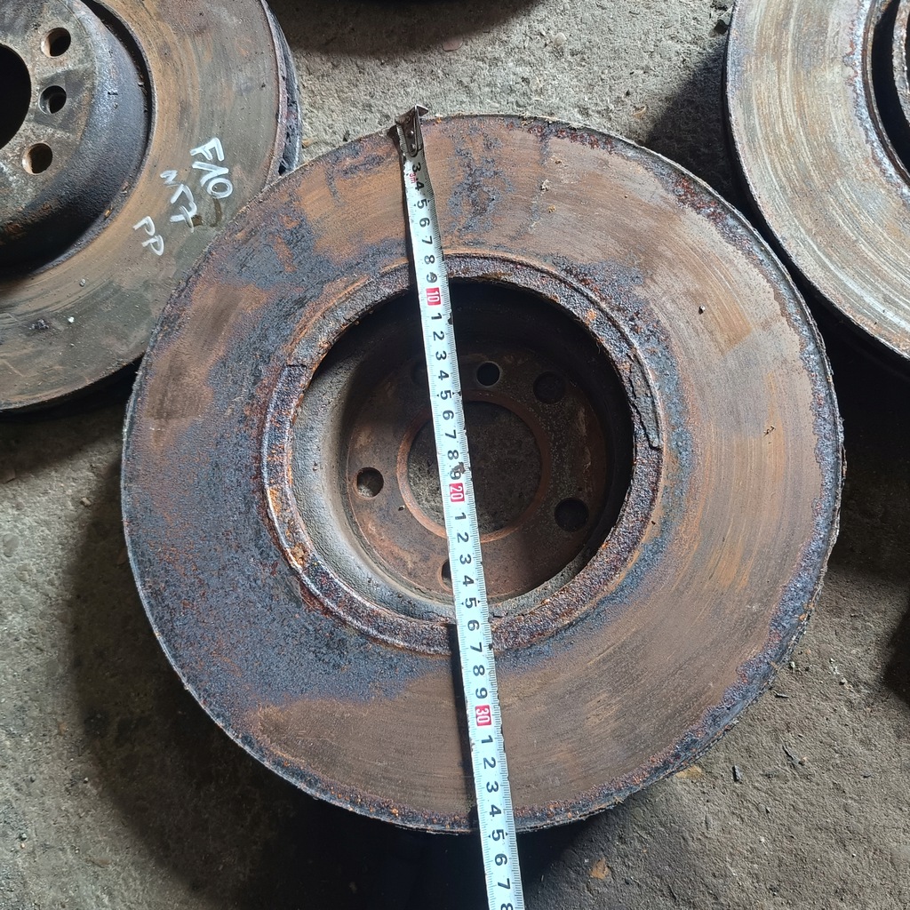 фото №7, Bmw f10 f11 535d 313km тормозные диски перед 350 тормозные диски задняя 340 суппорты 44/24 60/36