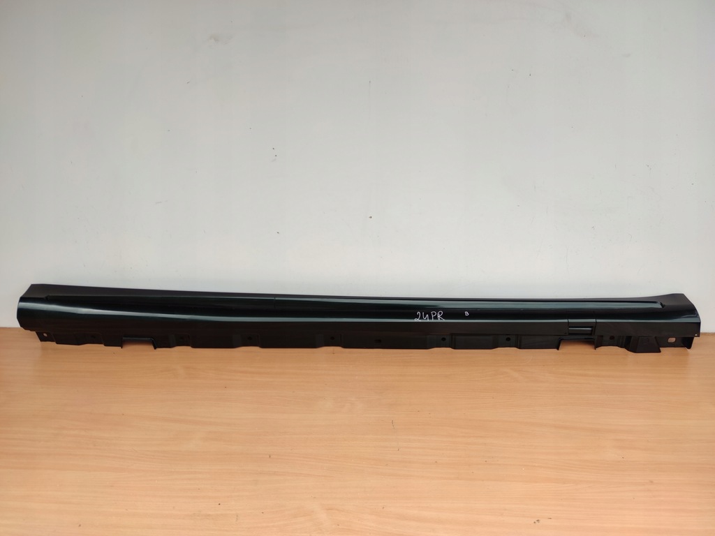 фото №1, Mercedes s-klasa 6.3 amg long правая молдинг порог