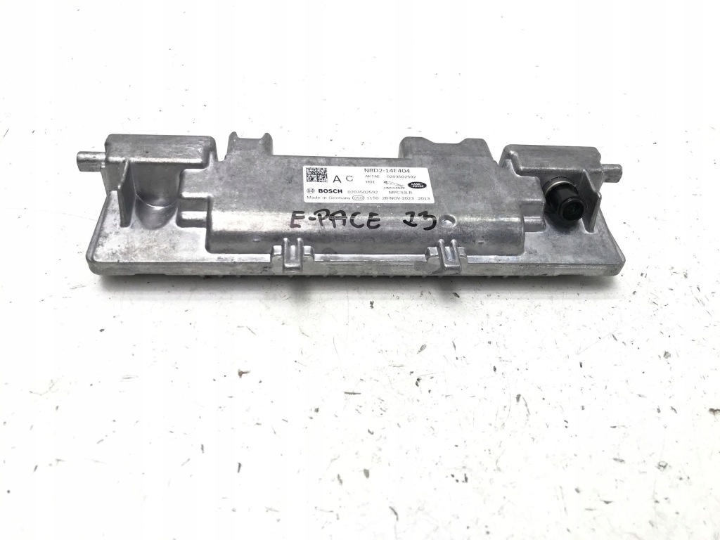 Купить Jaguar e-pace 2023 рестайлинг  камера радар стекло перед n8d214f404 range rover