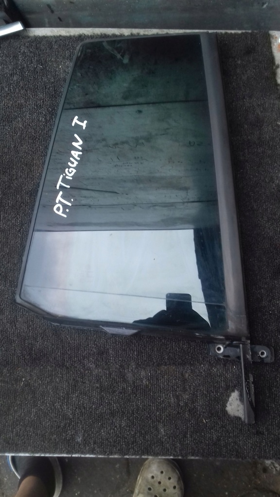 фото №1, Скло кузовна правий задня 2012r тонована vw tiguan