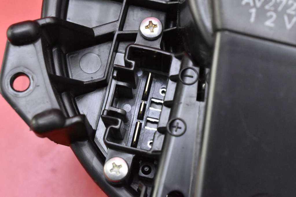 фото №7, Повітродувка вентилятор обдув eu av272700-8103 toyota verso 1 i 09-13