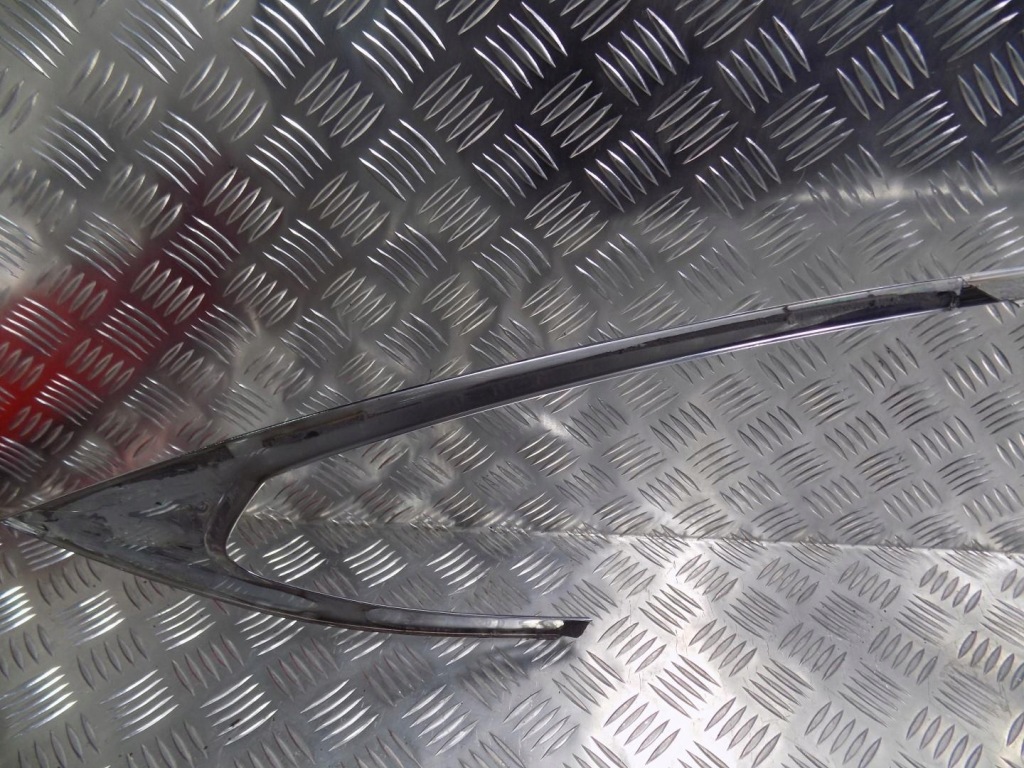 Купити Tesla model s молдинг двері права перед передня